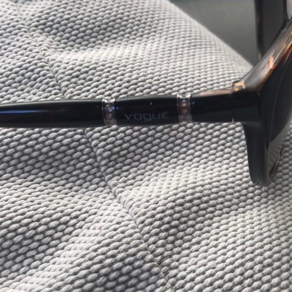 Sunglasses VOGUE - Picture 2 of 6